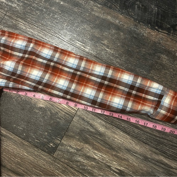 Ariat Men's Medium Pearl Snap Brown Rust Plaid Shirt Long Sleeve - Picture 5 of 6